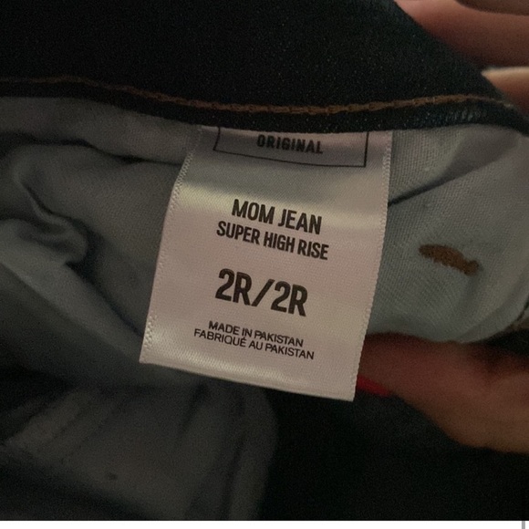 Express NWOT Acid Washed Super High Waisted Mom Jeans - Picture 5 of 5